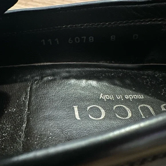 GUCCI Classic Leather LoafersSlip On Size 8 BLACK